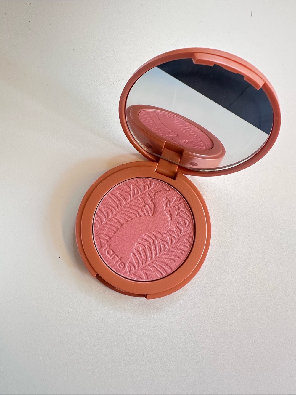 tarte Cosmetics Amazonian Clay 12-hour blush in Peaceful - Picture 3 of 6